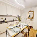 Appartement Porte Saint Cloud Proche Tour Eiffel